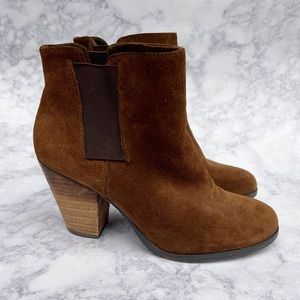 Vince Camuto Hessa bootie Size 8
